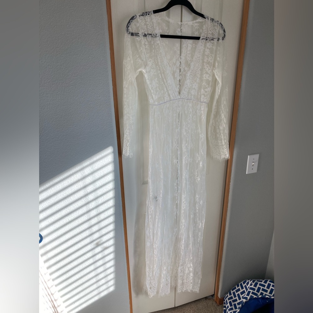 White lace maternity, beach, milk bath dress
